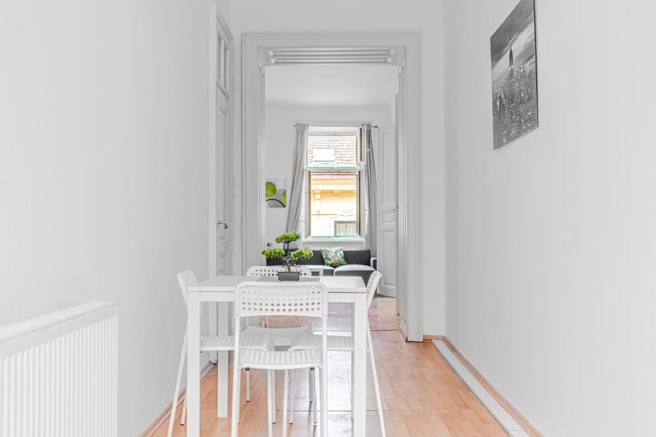 Pleasing 2Br Apt. Akh-Perfect For Groups Vienna Exterior photo